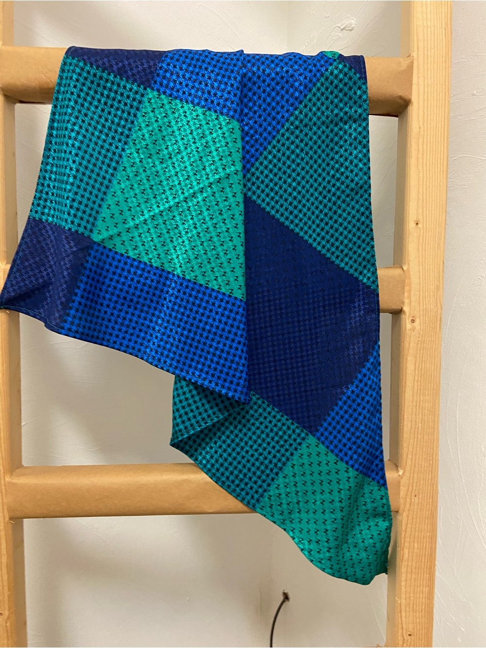 Triangle Scarf